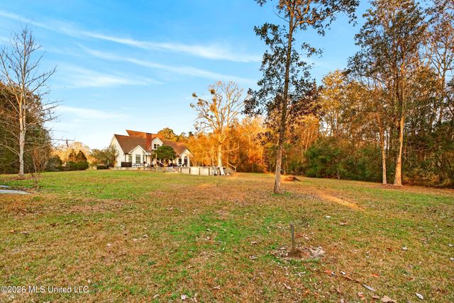 75 N Hill Drive, Carriere, MS 39426