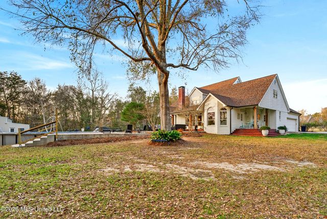 75 N Hill Drive, Carriere, MS 39426