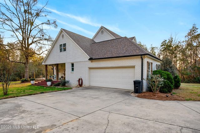 75 N Hill Drive, Carriere, MS 39426