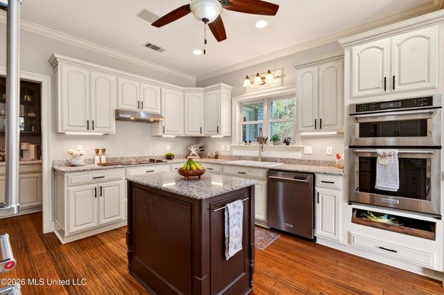 75 N Hill Drive, Carriere, MS 39426