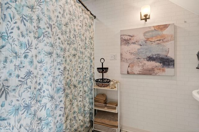 75 N Hill Drive, Carriere, MS 39426