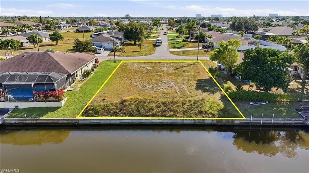 829 SW 40th TER, CAPE CORAL, FL 33914 — photo 2