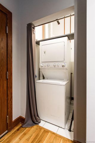 1395 ANTIETAM Avenue 49, Detroit, MI 48207