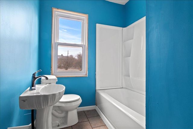 9925 Mcquade Street, Detroit, MI 48206