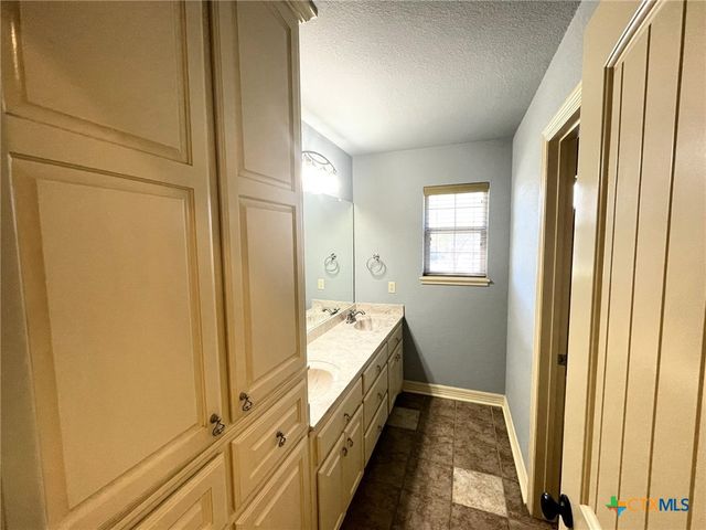 192 Spring Meadow Lane, Belton, TX 76513