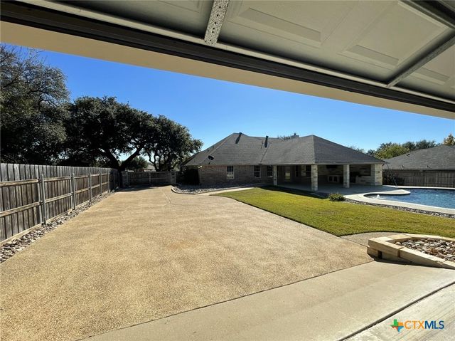 192 Spring Meadow Lane, Belton, TX 76513