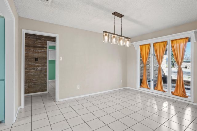 5711 70th Place, Lubbock, TX 79424