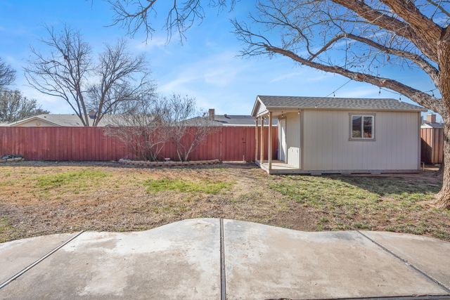 5711 70th Place, Lubbock, TX 79424