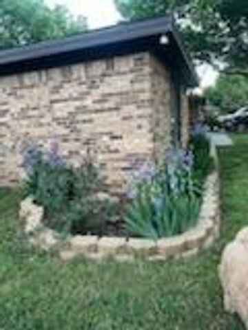 5711 70th Place, Lubbock, TX 79424