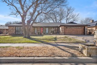 5711 70th Place, Lubbock, TX 79424