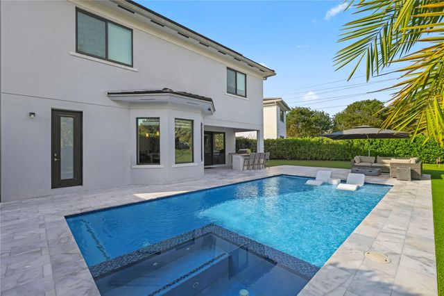 10985 Oceano Way, Parkland, FL 33076