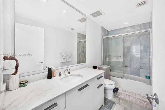 1050 Brickell Ave 420, Miami, FL 33131
