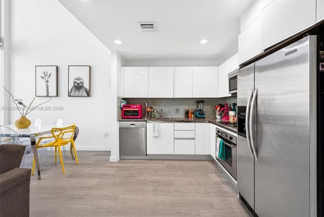 1050 Brickell Ave 420, Miami, FL 33131
