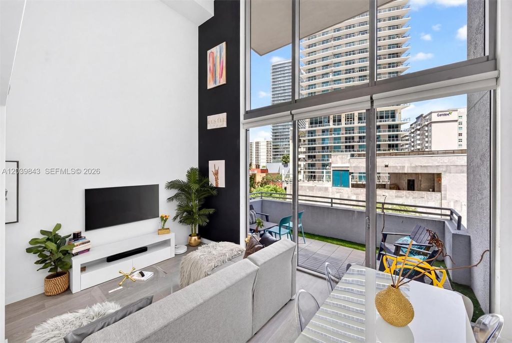 1050 Brickell Ave 420, Miami, FL 33131
