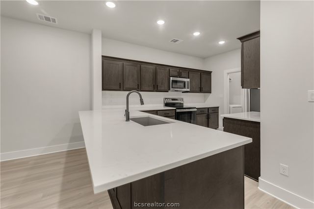 4083 Gunner Trail, College Station, TX 77845