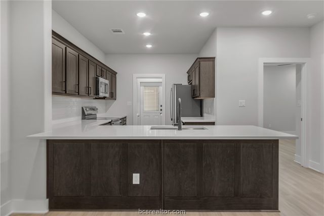 4083 Gunner Trail, College Station, TX 77845