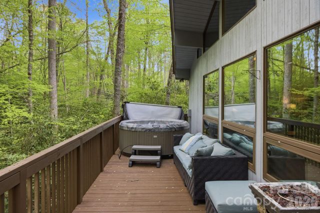 401 Saratoga None, Boone, NC 28607