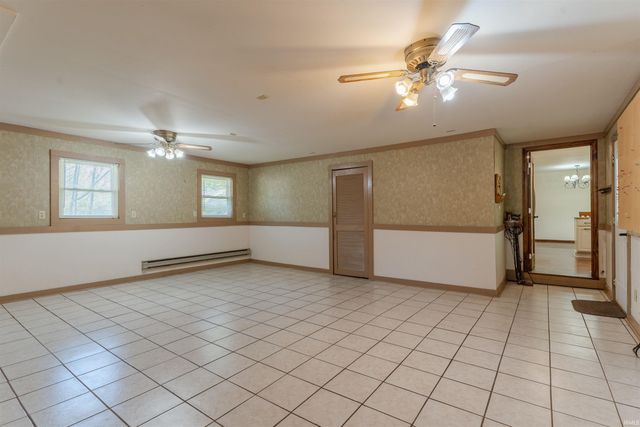 6016 Sarabeth Lane, Evansville, IN 47712