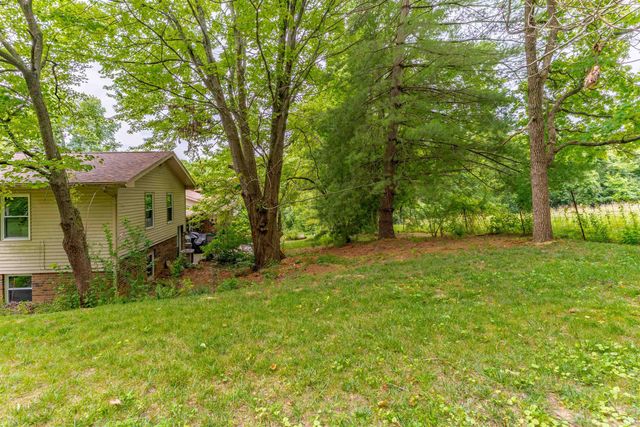 6016 Sarabeth Lane, Evansville, IN 47712