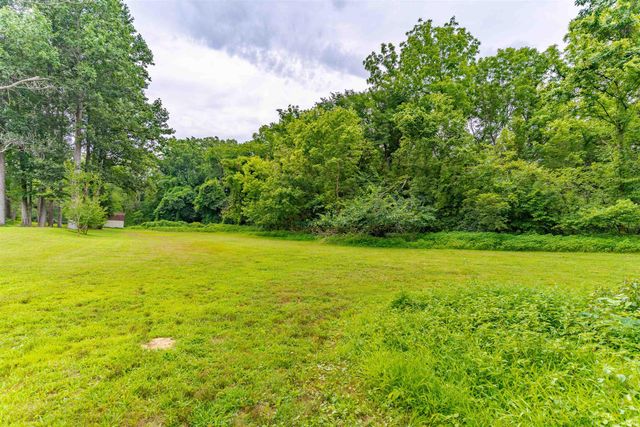 6016 Sarabeth Lane, Evansville, IN 47712