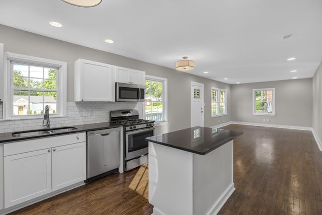 1063 Horseshoe Drive, Nashville, TN 37216