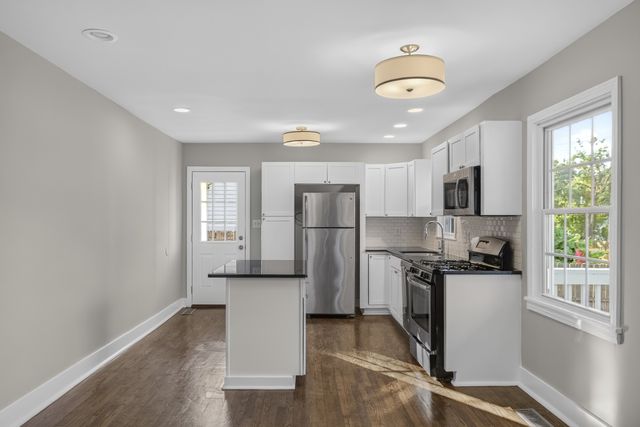 1063 Horseshoe Drive, Nashville, TN 37216