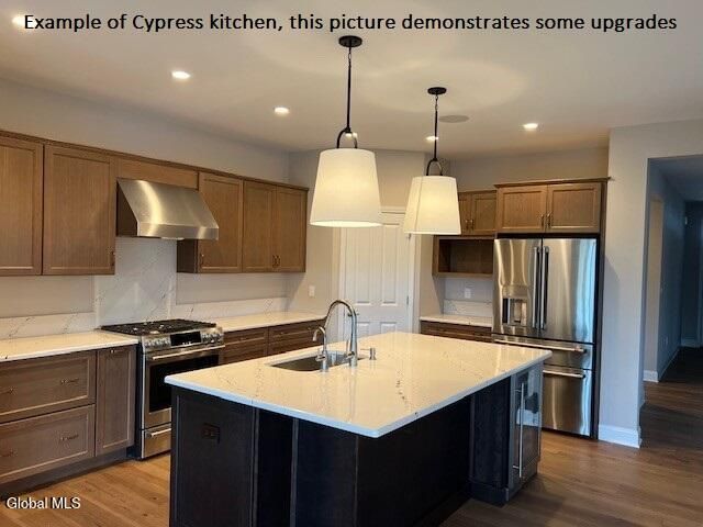 63 Daintree Drive, Wilton, NY 12866