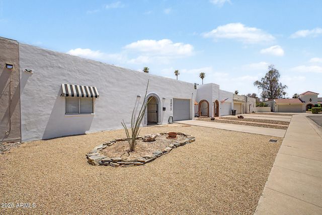 2075 E CAIRO Drive, Tempe, AZ 85282