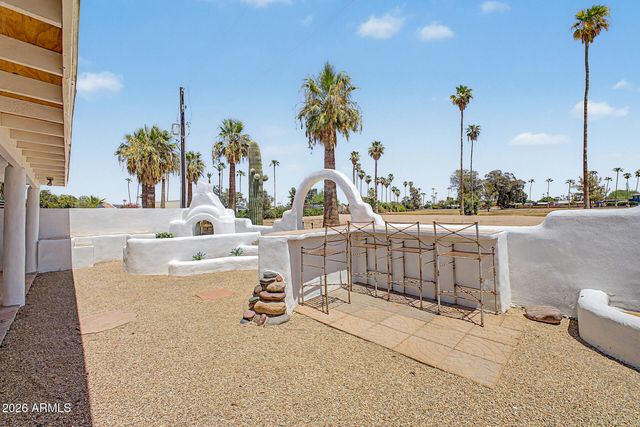 2075 E CAIRO Drive, Tempe, AZ 85282