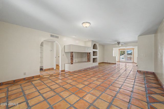 2075 E CAIRO Drive, Tempe, AZ 85282