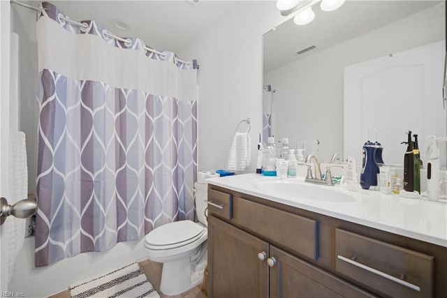 134 Corcoran LN, Suffolk, VA 23434