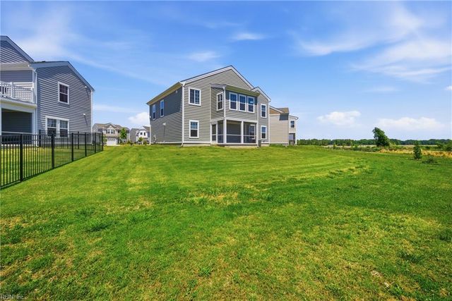 134 Corcoran LN, Suffolk, VA 23434