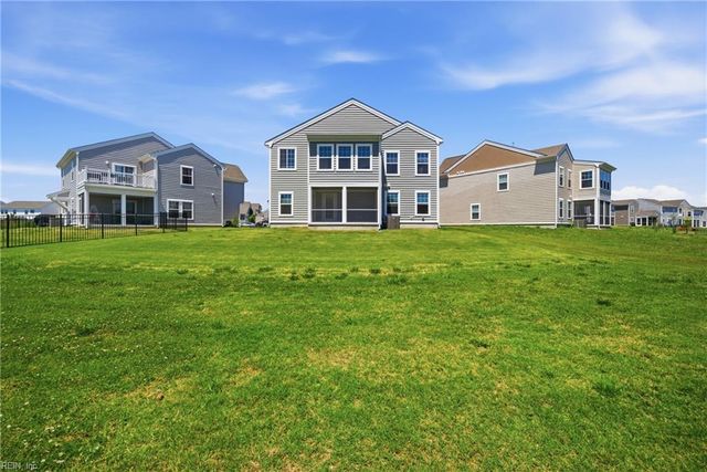 134 Corcoran LN, Suffolk, VA 23434