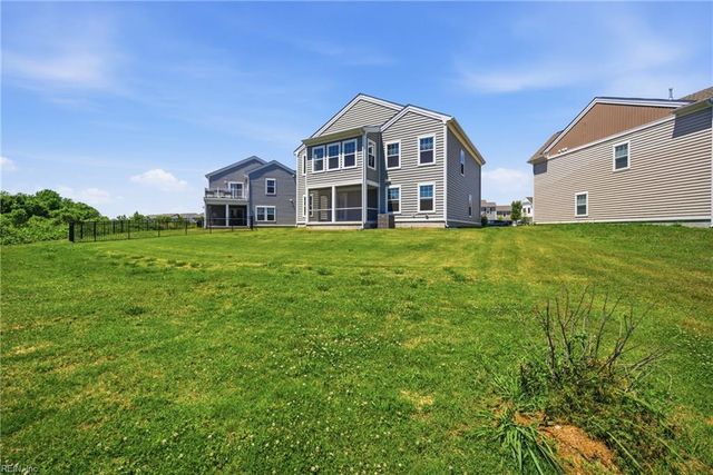 134 Corcoran LN, Suffolk, VA 23434
