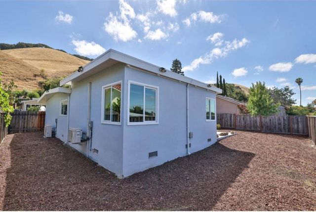 38371 Canyon Heights Drive, Fremont, CA 94536