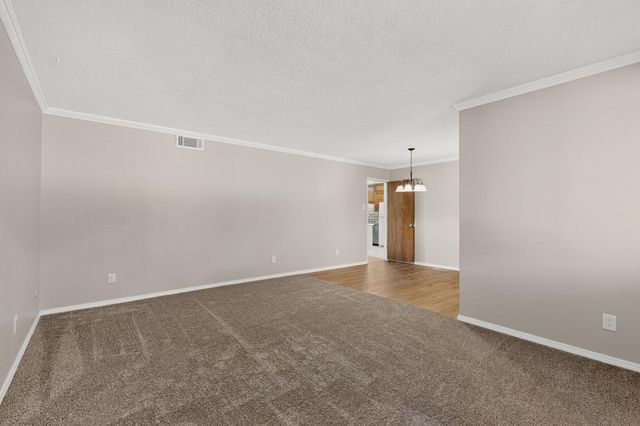 8130 Avenida La Prestina NE, Albuquerque, NM 87109