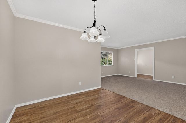 8130 Avenida La Prestina NE, Albuquerque, NM 87109