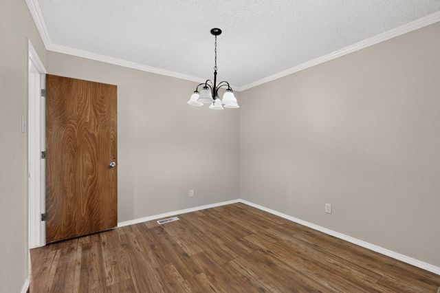 8130 Avenida La Prestina NE, Albuquerque, NM 87109
