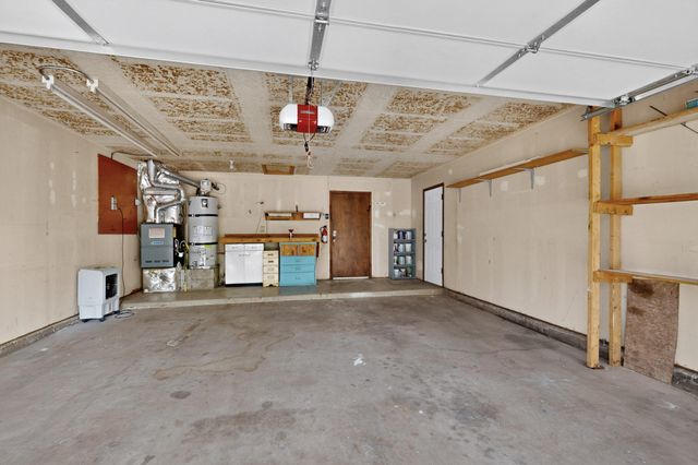 8130 Avenida La Prestina NE, Albuquerque, NM 87109