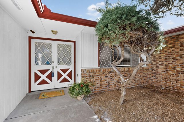 8130 Avenida La Prestina NE, Albuquerque, NM 87109