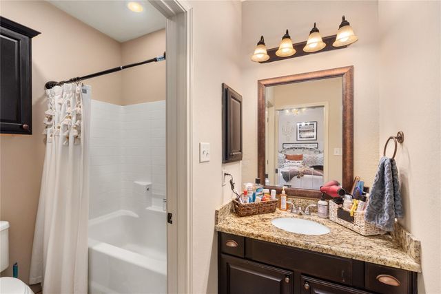 417, 419, 421 & 3009 Hayes, Papa Bear, College Station, TX 77845