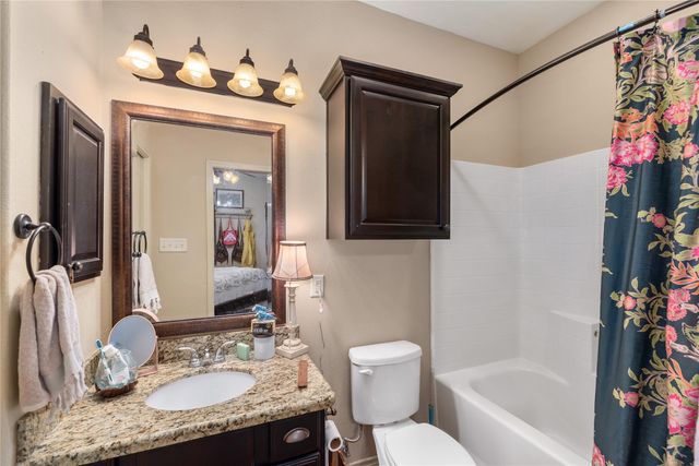 417, 419, 421 & 3009 Hayes, Papa Bear, College Station, TX 77845