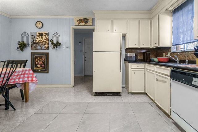 2127 MEMORIAL Drive, Alexandria, LA 71301