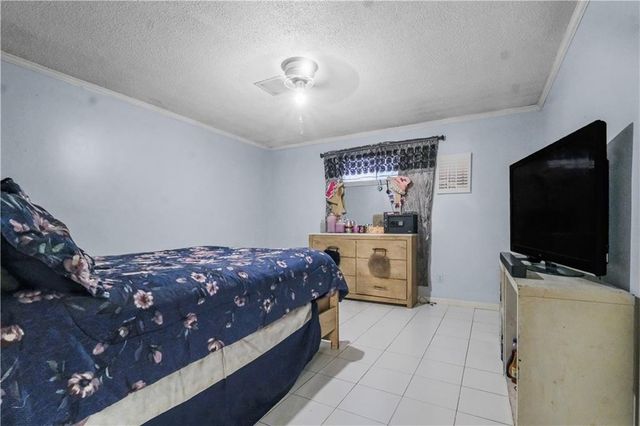 2127 MEMORIAL Drive, Alexandria, LA 71301