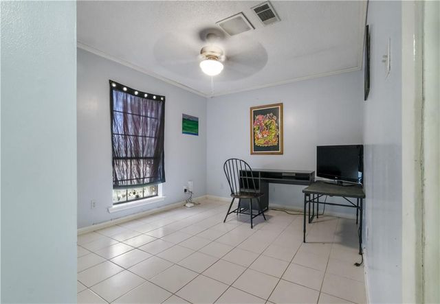 2127 MEMORIAL Drive, Alexandria, LA 71301