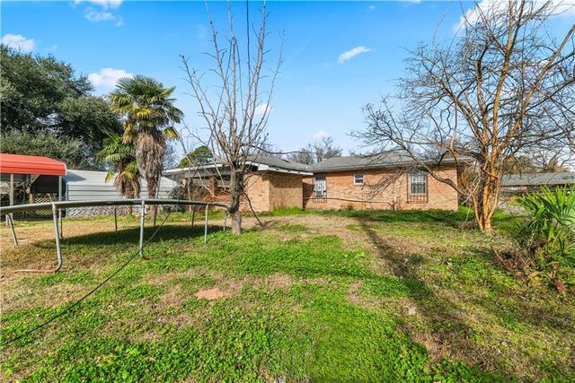 2127 MEMORIAL Drive, Alexandria, LA 71301