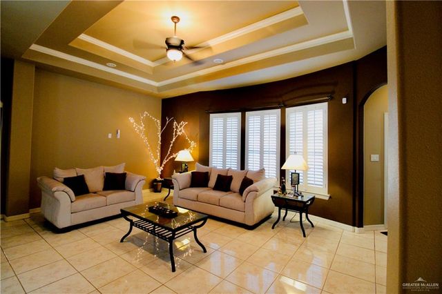 201 Thornwood Loop, Rio Grande City, TX 78582