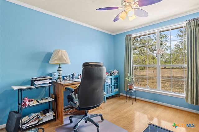 202 The Oaks Boulevard, Elgin, TX 78621
