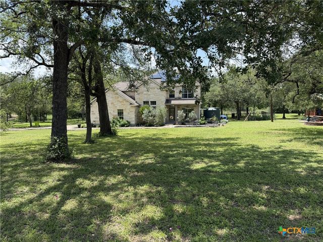 202 The Oaks Boulevard, Elgin, TX 78621