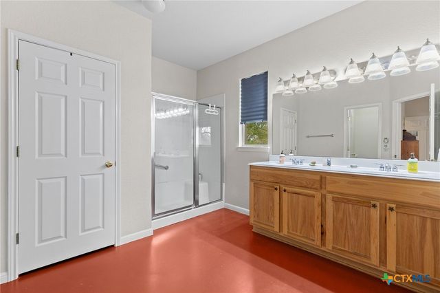 202 The Oaks Boulevard, Elgin, TX 78621